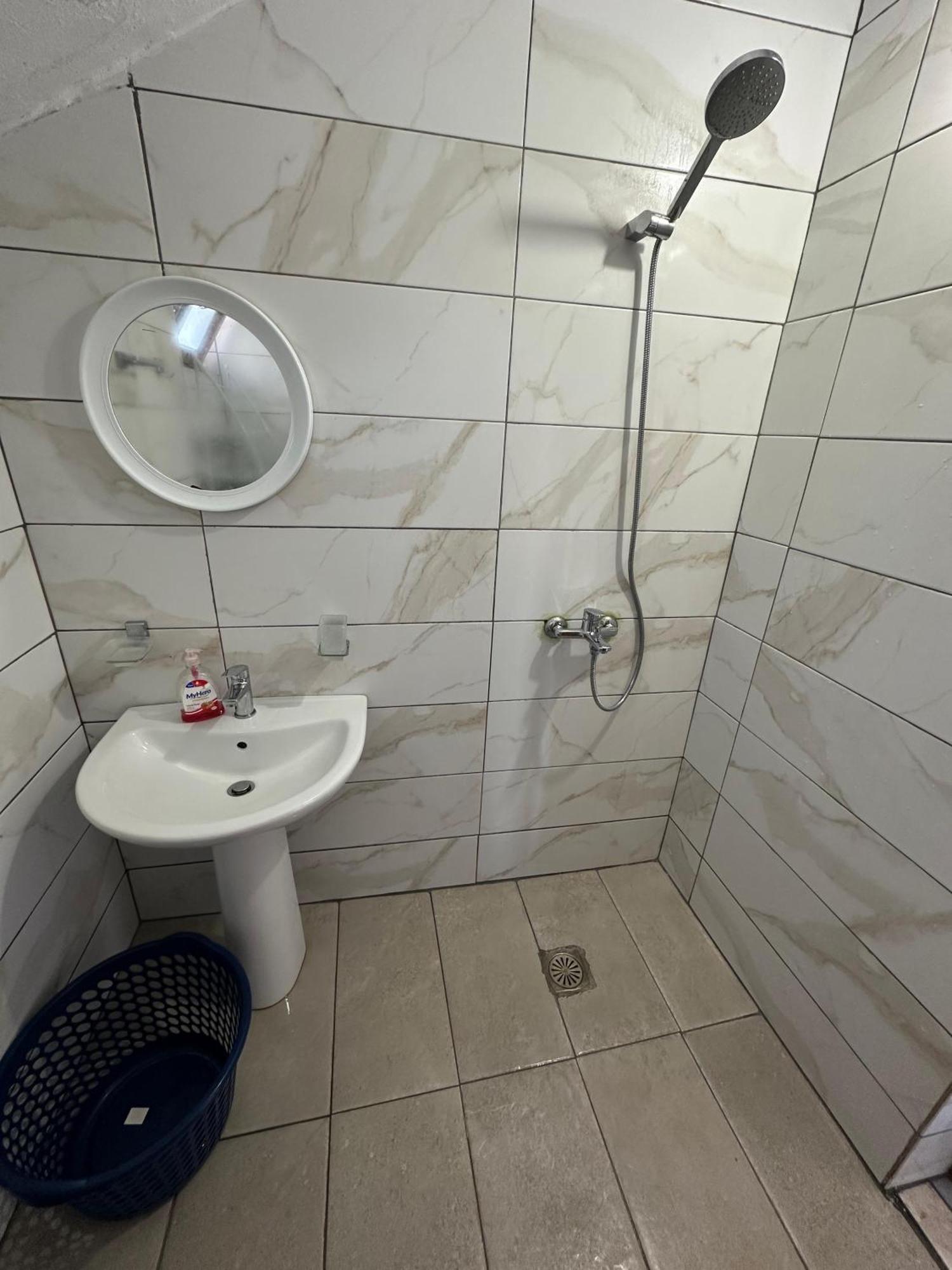 Kingsland Apartment *