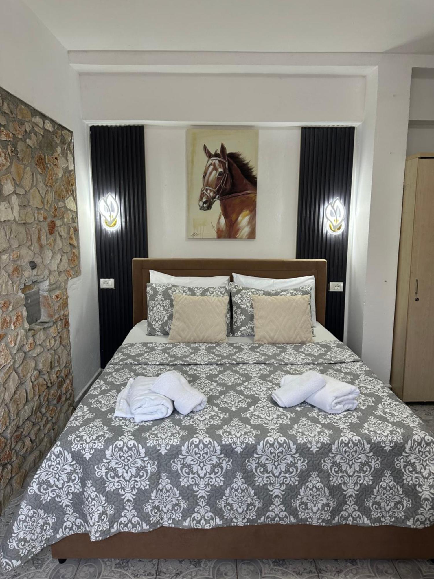 Kingsland Apartment